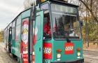 Świąteczny tramwaj LEGO na warszawskich torach