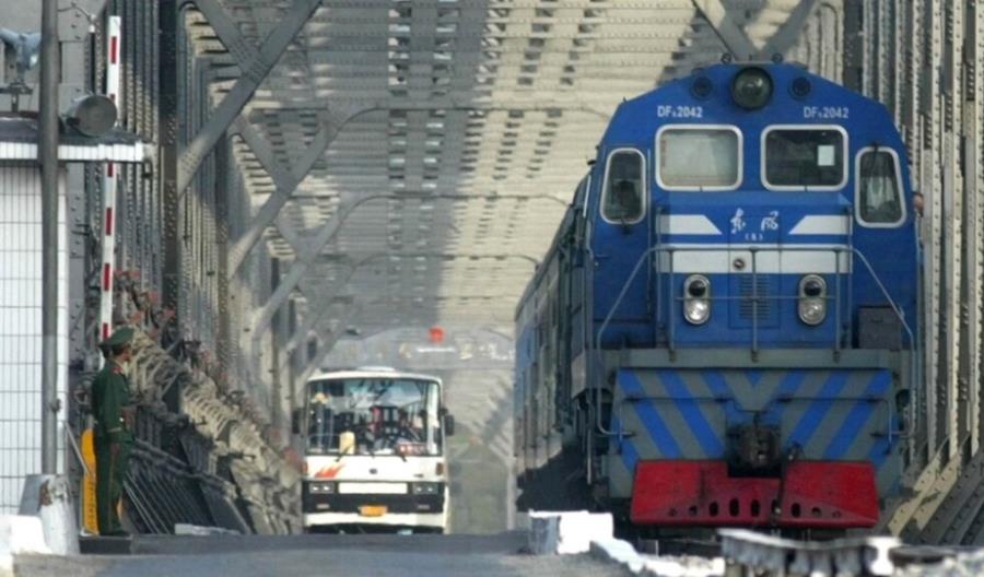 Pierwsze połączenia kolejowe między Koreą Północną a Chinami 