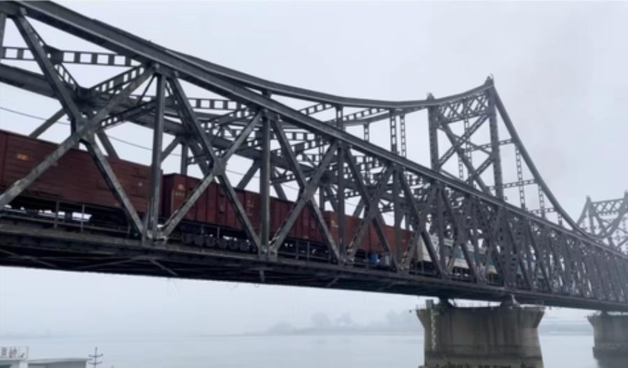 Pierwsze połączenia kolejowe między Koreą Północną a Chinami 