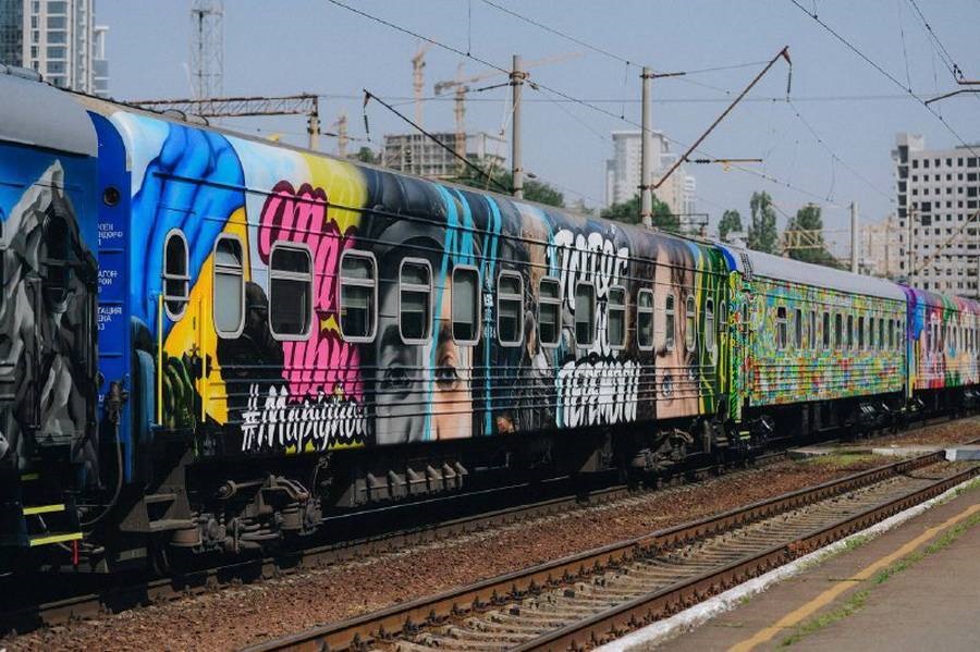 Można kupić bilet na ukraiński pociąg do Chersonia, Mariupola, Doniecka i Symferopola
