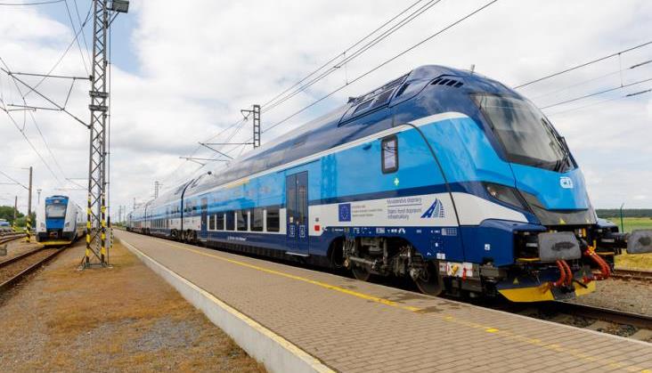 Olbrzymi przetarg na piętrowe zespoły trakcyjne w Czechach 