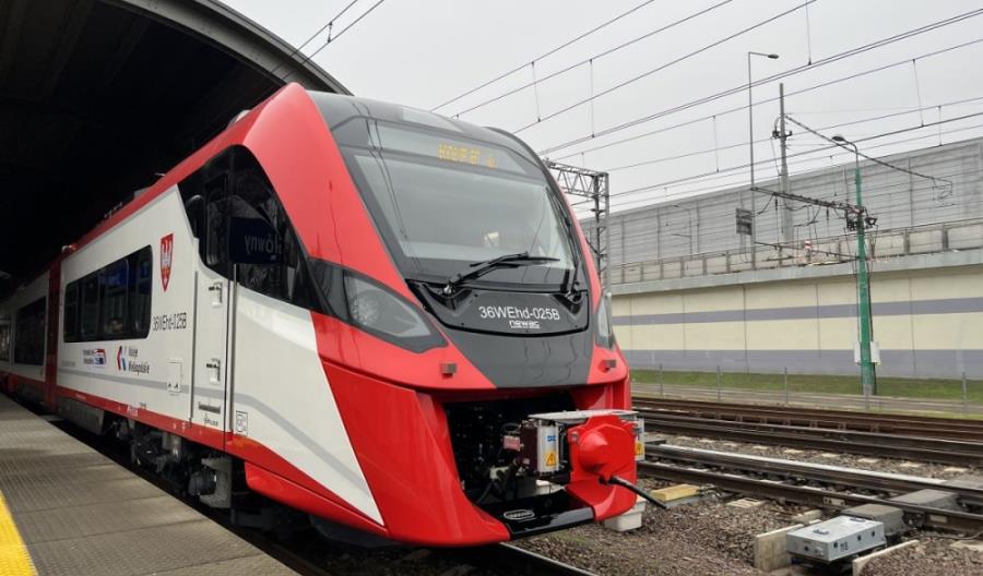 Koleje Wielkopolskie z kompletem spalinowych Impulsów. Wkrótce dostaną pantografy [zdjęcia]
