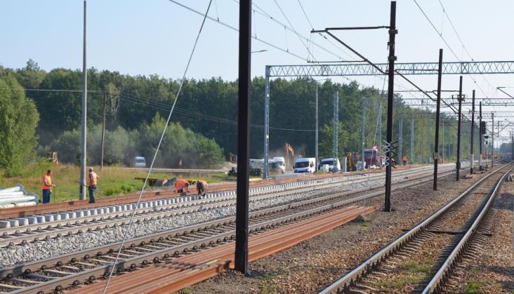 CMK częściowo jednotorowa po wykolejeniu