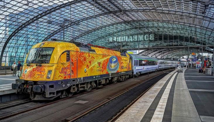 Czy jest sens porównywać ceny biletów PKP IC i DB?