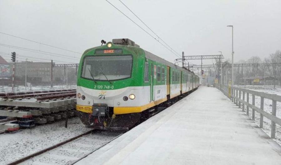 W Kolejach Śląskich jeżdżą pociągi EN57AKM z Kolei Mazowieckich [zdjęcia]