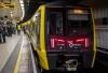 Pierwszy nowy pociąg na torach Merseyrail w Liverpoolu