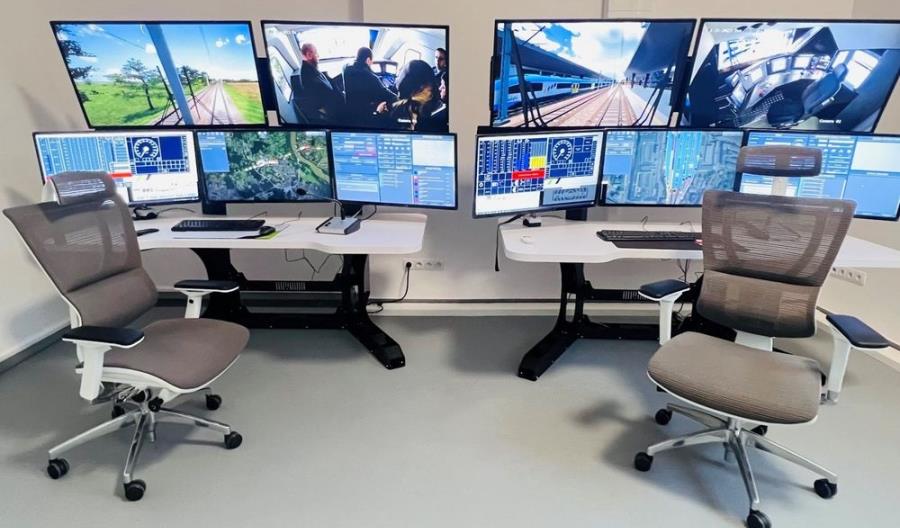 Symulatory w Centrum Szkolenia Maszynistów gotowe do pracy [aktualizacja]