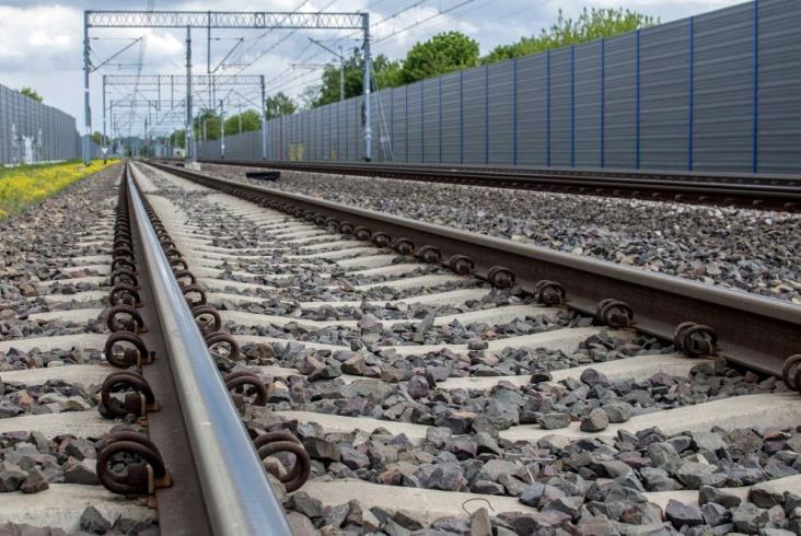 Ruszają konsultacje społeczne nowej linii wyjazdowej z Warszawy Ruszają konsultacje społeczne nowej linii wyjazdowej z Warszawy
