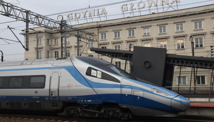 Pendolino od marca 2023. Szybciej do Krakowa, wolniej do Gdańska
