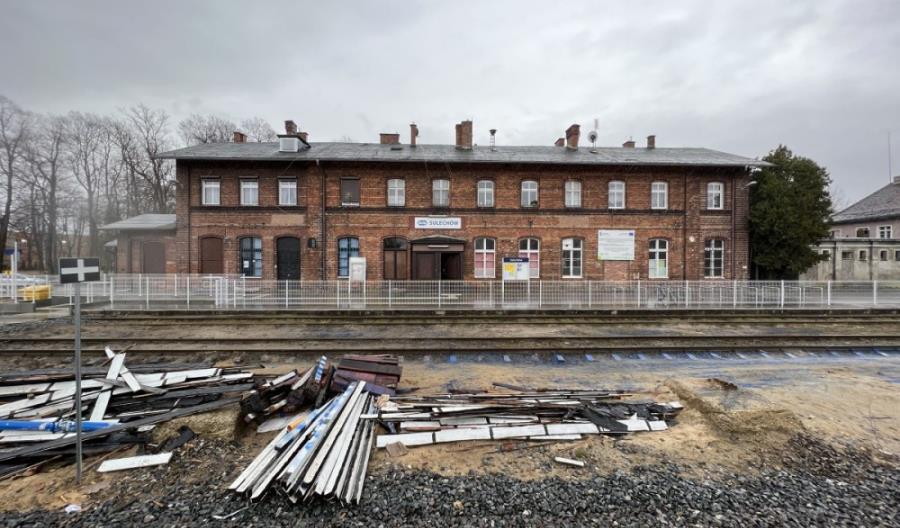 Pociągi Poznań – Zielona Góra. Zmarnowana szansa na szybszą kolej