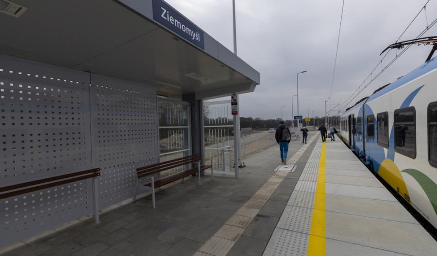 Nowe perony i tor na linii Poznań - Szczecin. Czas przejazdu tak samo zły