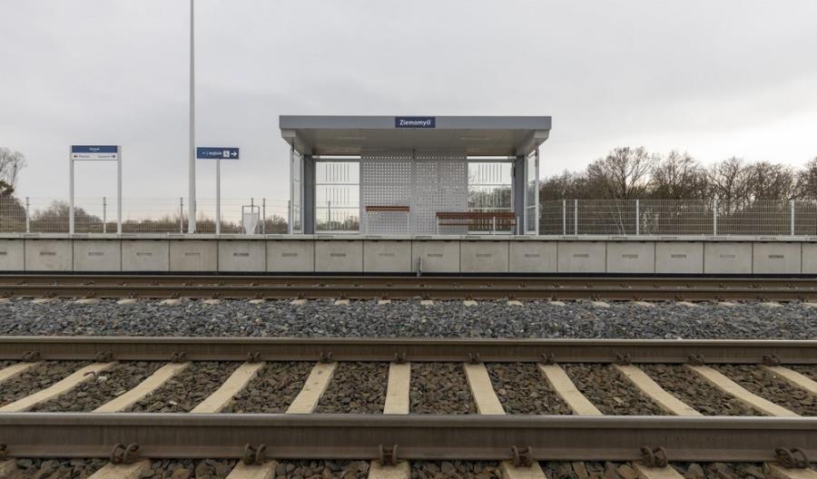 Nowe perony i tor na linii Poznań - Szczecin. Czas przejazdu tak samo zły