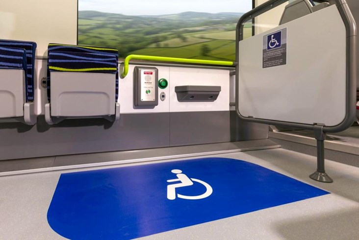 Alstom zaprezentował pełnoskalową makietę X’trapolis dla DART+