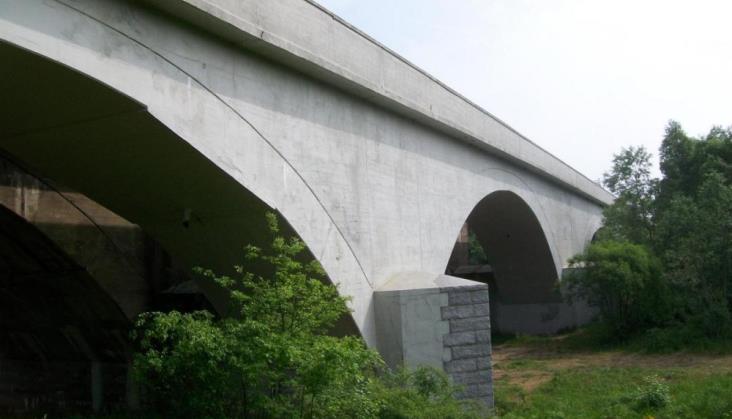 Dolnośląskie. Powstanie nowy most kolejowy w mieście-widmo