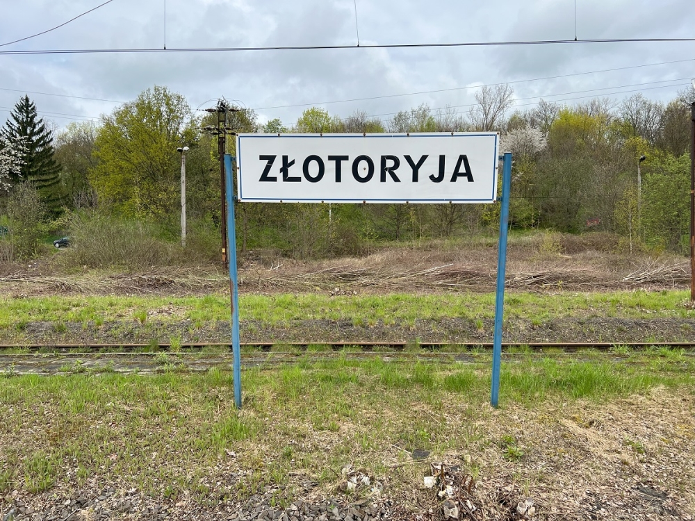 Pociągi do Złotoryi pojadą... dwa lata później