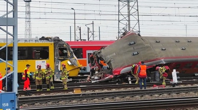 Czołowe zderzenie pociągów w Gdyni. Maszynista usłyszał wyrok