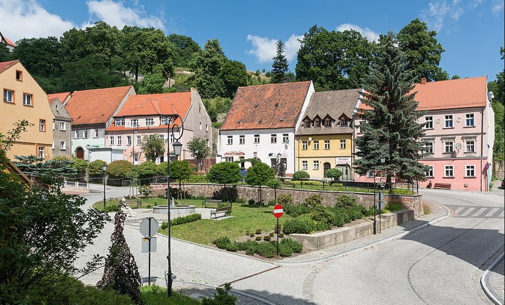 Bliżej odbudowy linii kolejowej do Srebrnej Góry. Jest umowa!
