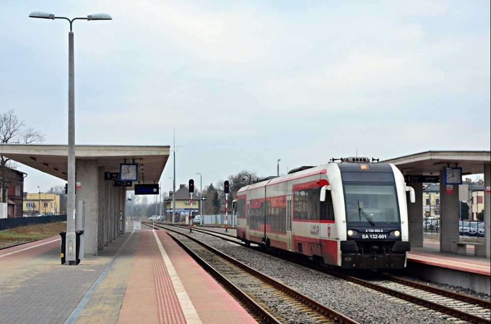 Pociągi Poznań – Bydgoszcz najpierw tylko do Nakła? Docelowo głównie przez Szubin