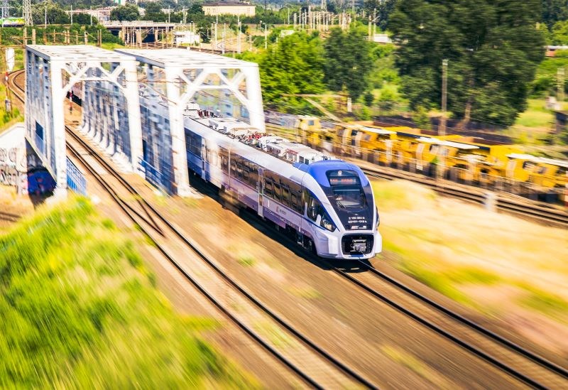 PKP Intercity: Ponad 317 tys. pasażerów w jeden dzień. Absolutny rekord!