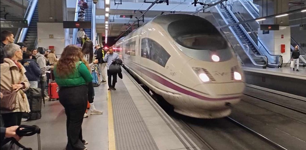 Prawie 100 kilometrów w ponad pół godziny. Tak wygląda podróż AVE z Girony do Barcelony