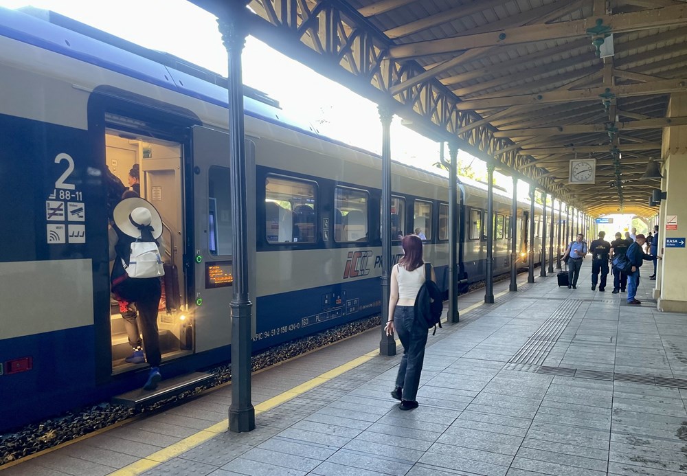 PKP Intercity z dodatkowym pociągiem z Łodzi do Wrocławia