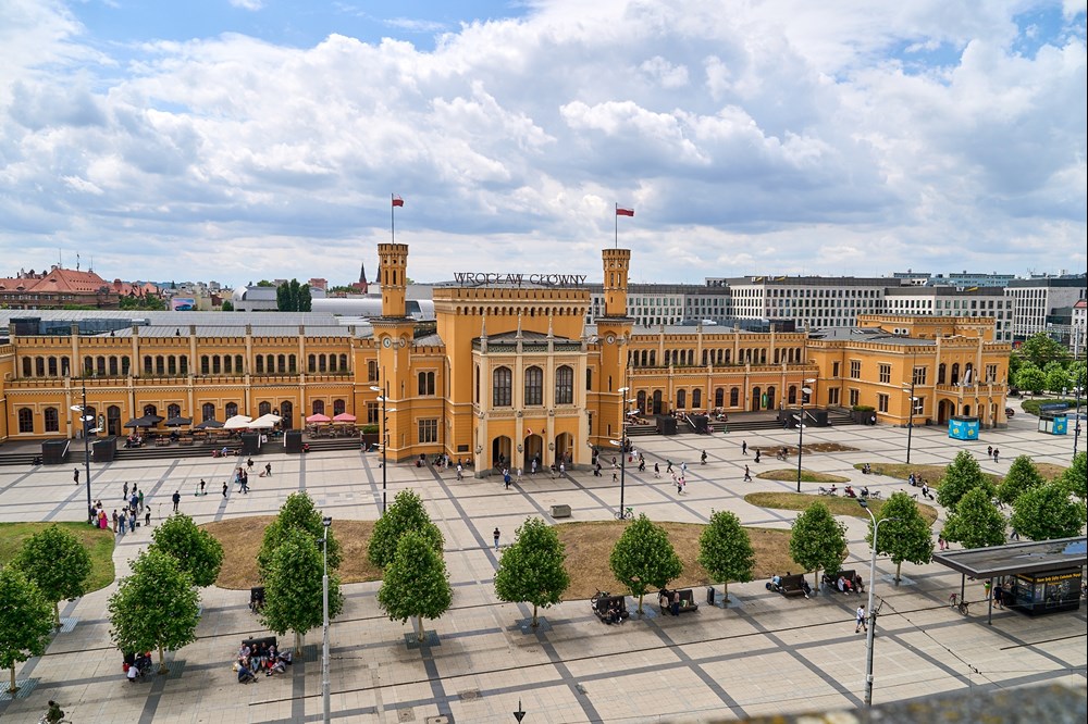 Największe stacje pasażerskie w Polsce. Wrocław liderem. Poznań spada
