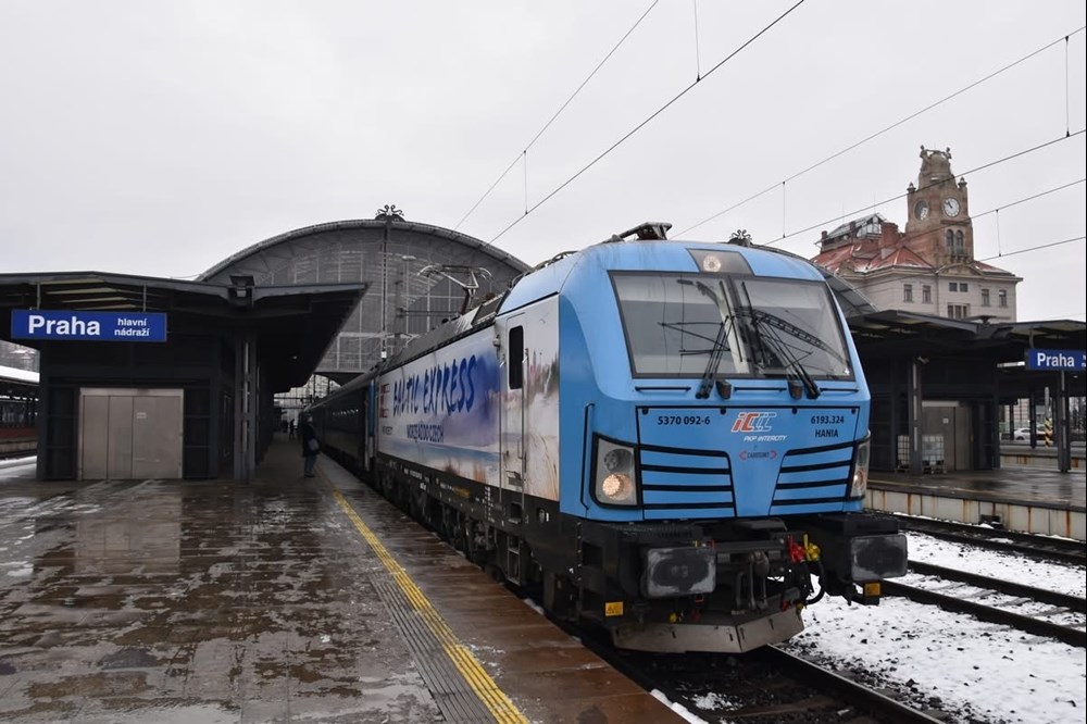 PKP Intercity. Nocny Baltic Express zmieni trasę. Wagon sypialny na stałe