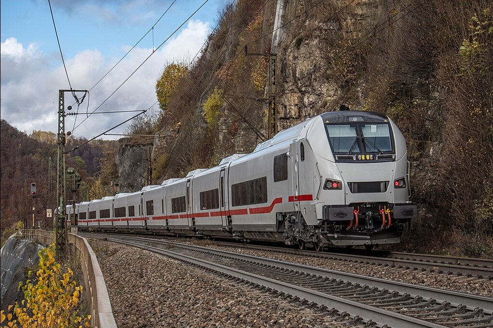 Deutsche Bahn odebrały pierwszy pociąg Talgo