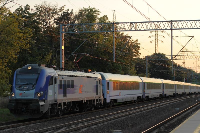 Wrzesień w PKP Intercity: 7,4 mln pasażerów