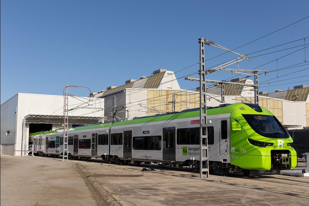 Nowa jednostka elektryczna Alstomu. Pojedzie na lotnisko w Barcelonie