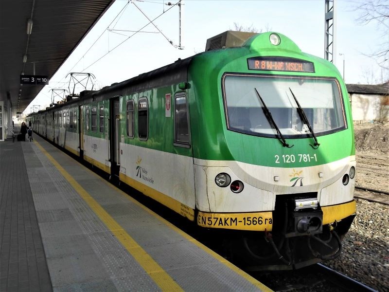 Koleje Mazowieckie: EN57 będą jeździć do 2043 r.