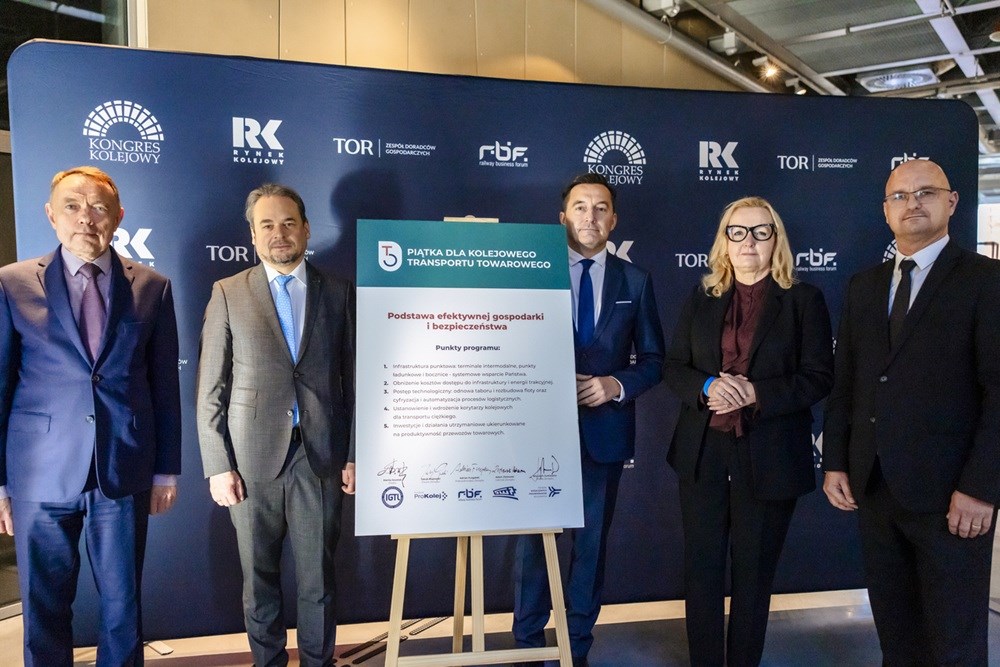 „Piątka dla kolejowego transportu towarowego” dźwignią rozwoju polskiego sektora logistyki