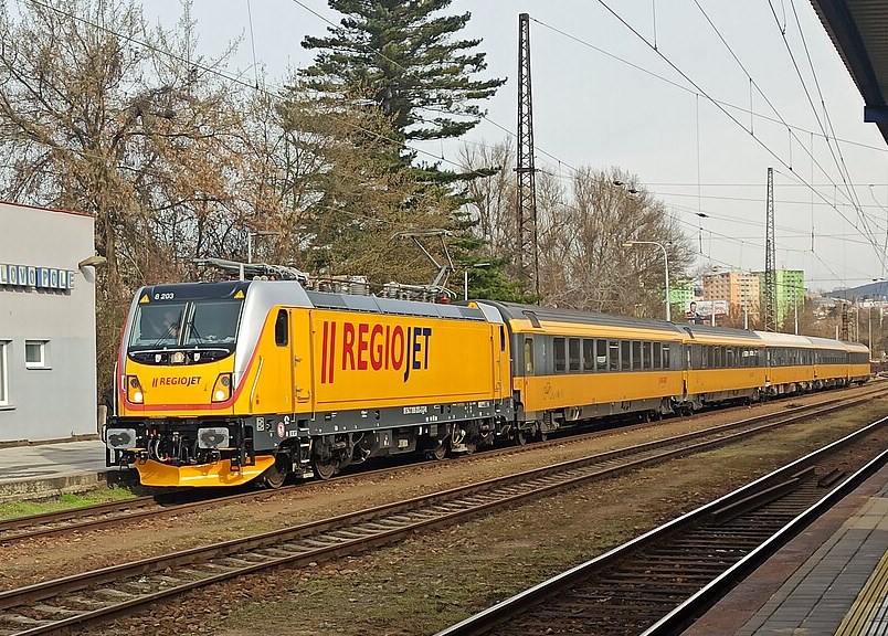 České dráhy odbiją RegioJetowi linię R8?