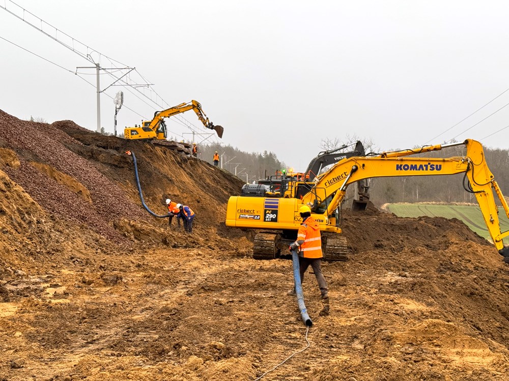 Pociągi nie pojadą na trasie Giżycko-Korsze. Jest problem z nasypem
