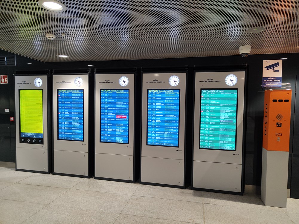 Majewski: Otwórzmy zasoby danych, by lepiej informować pasażerów