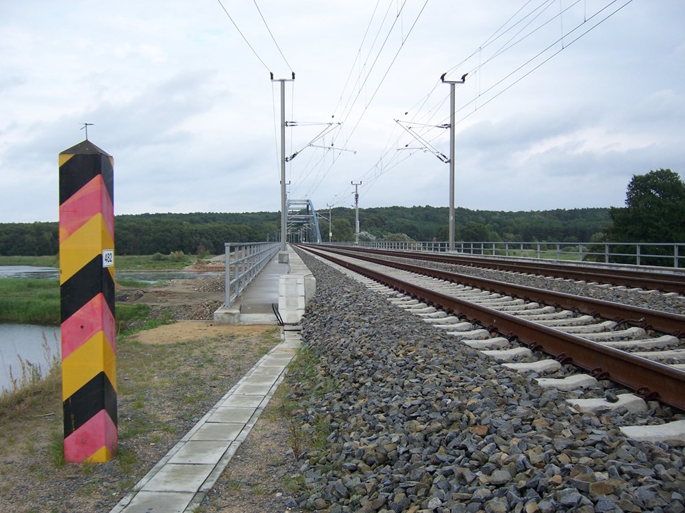 Szybciej pociągiem przez granicę we Frankfurcie nad Odrą