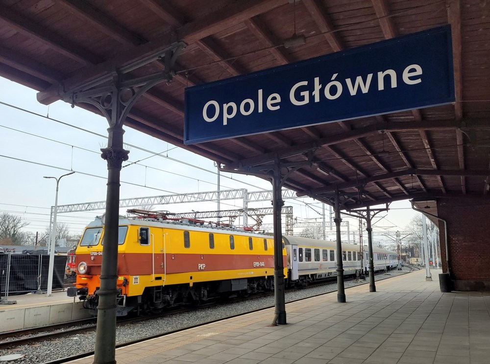 Poniedziałkowy odjazd z PKP Intercity! Tańsze bilety na połączenia do Opola