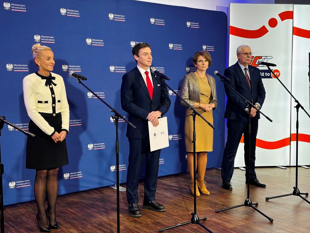 PKP Intercity podpisało umowę kredytową na finansowanie strategicznych inwestycji