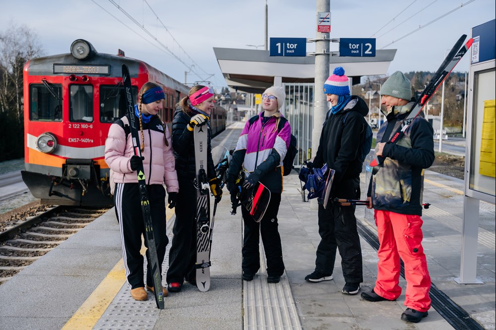 PKP PLK i SOK zadbają o bezpieczne podróże na zimowy wypoczynek