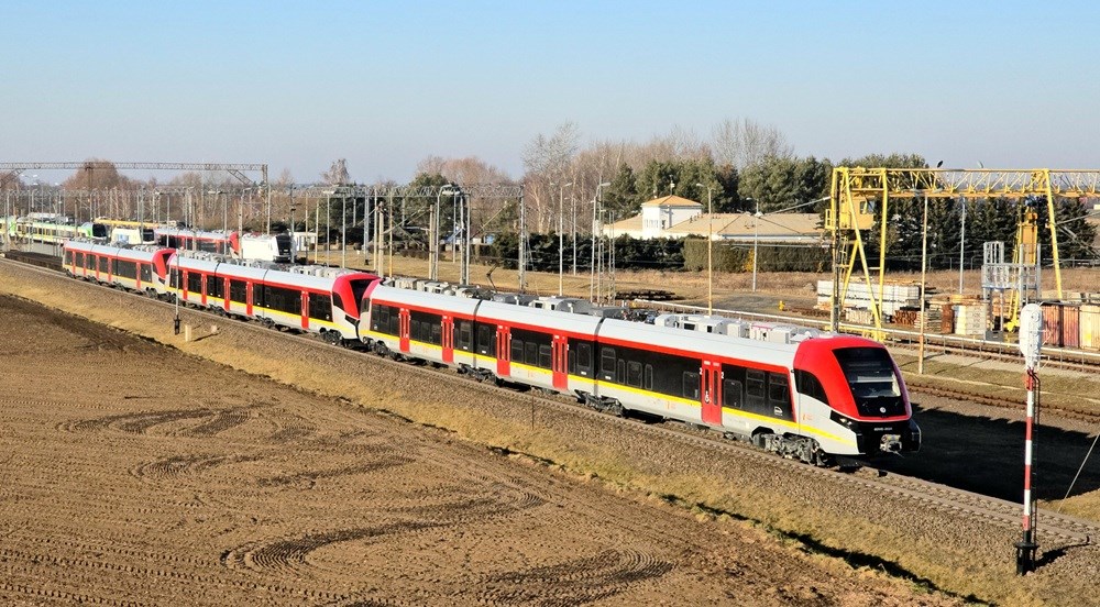 PESA Bydgoszcz: ELFY 3 dla ŁKA w Żmigrodzie