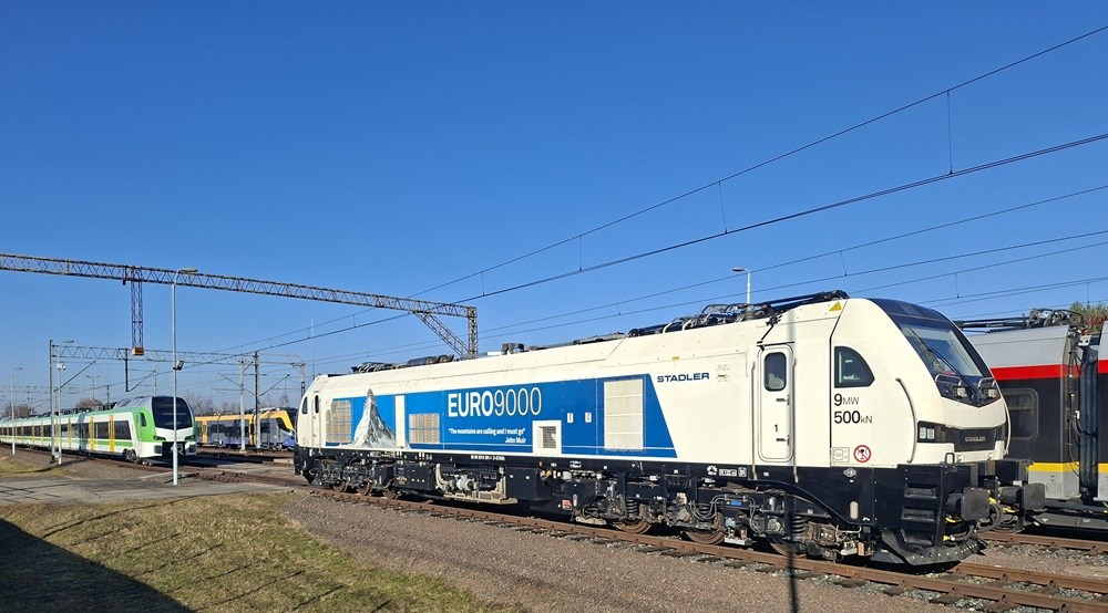 Stadler zaczyna polską homologację lokomotywy EURO 9000