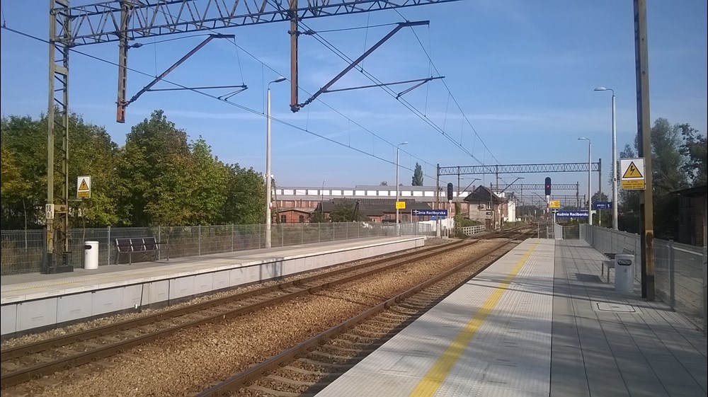 PKP Intercity ograniczy liczbę postojów w Kuźni Raciborskiej