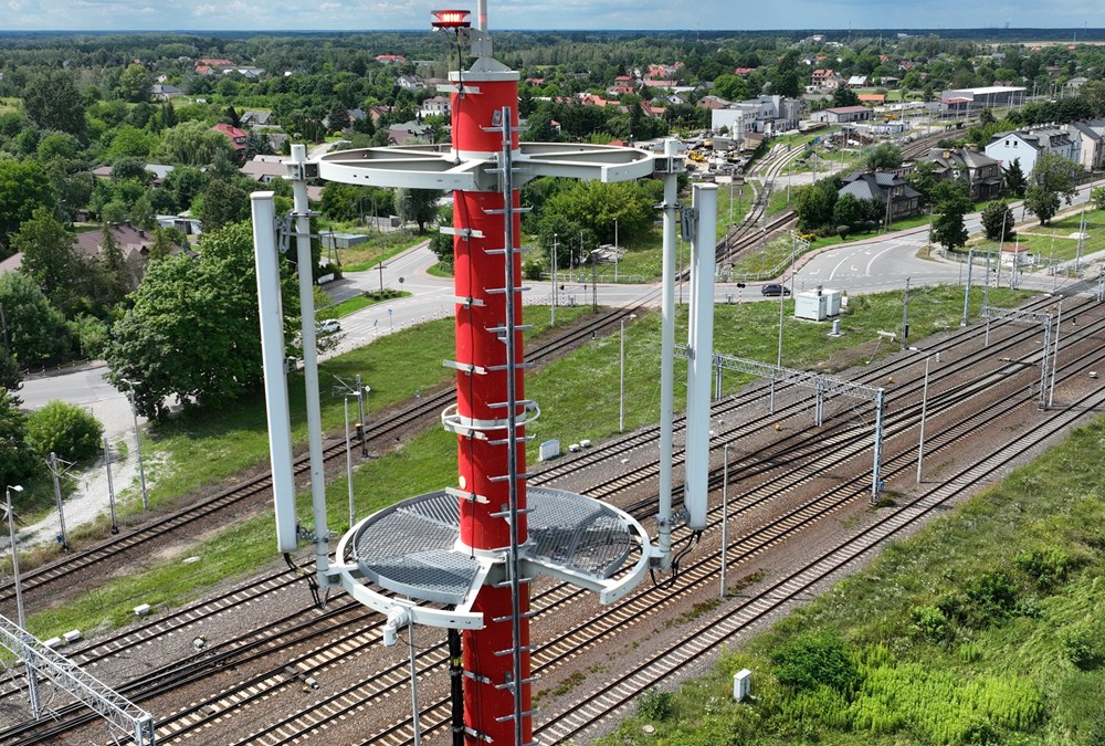 PLK: GSM-R obejmuje kolejne linie kolejowe