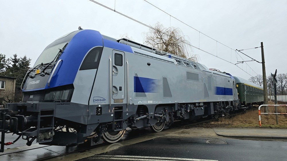 PESA Bydgoszcz. Gama dla PKP Intercity dotarła na testy