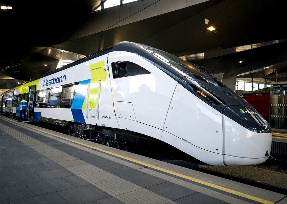 Austria: Prywatny WestBahn zaczął użytkować Stadler Smile. Jadą 250 km/h
