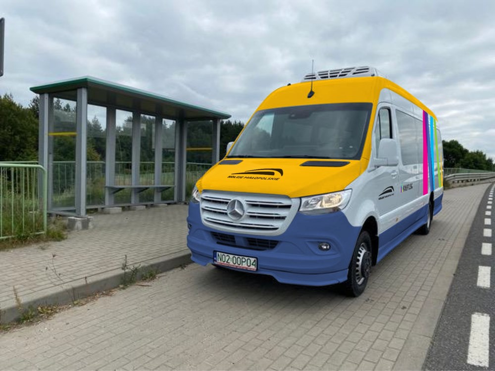 Koleje Małopolskie: Autobusy dowozowe budują popularność pociągów