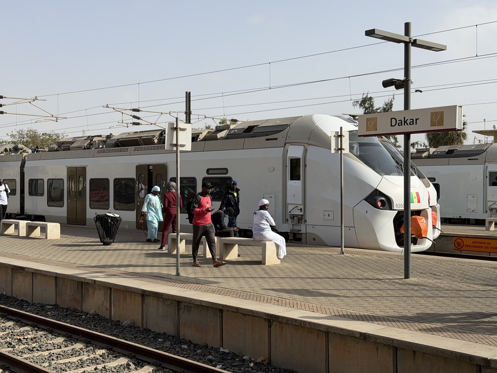 Kolej w Senegalu: od kolonialnych torów do nowoczesnej kolei aglomeracyjnej