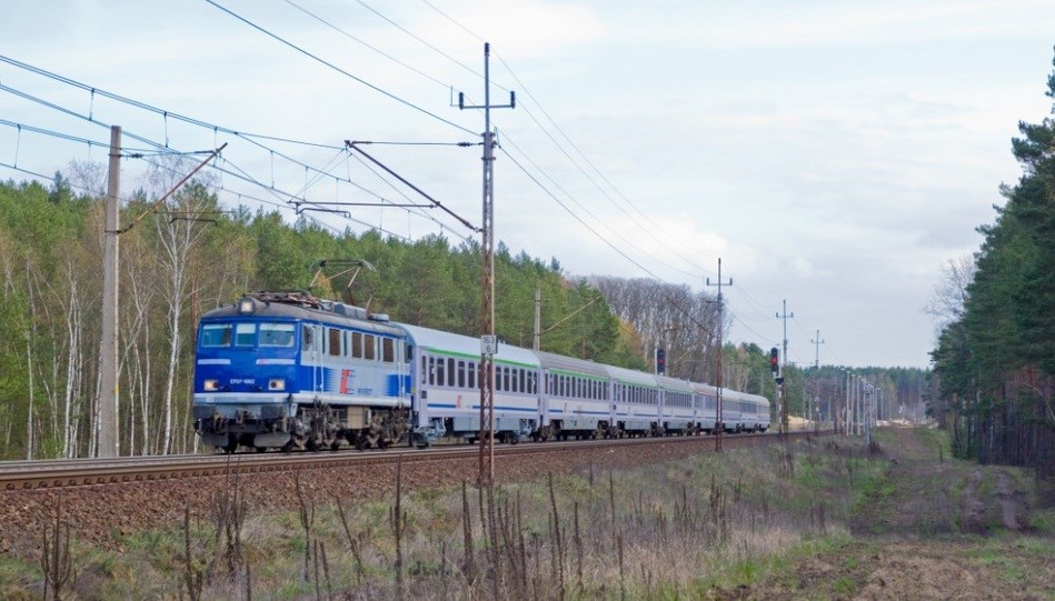 PKP Intercity: Komercja, a nie dotacja pomogą małym miastom