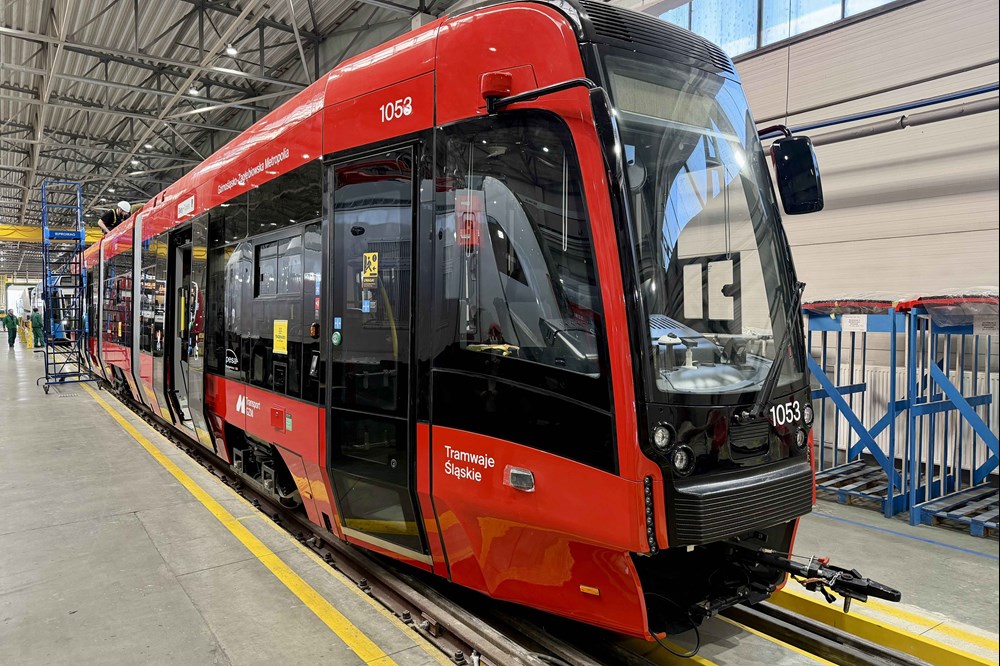 PESA i Tramwaje Śląskie: Pierwszy twist już w Katowicach