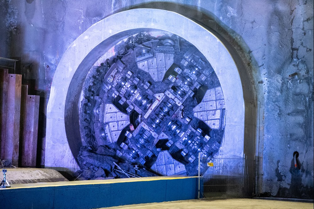 Podłęże – Piekiełko: Tunel ewakuacyjny pod Pisarzową przebity!